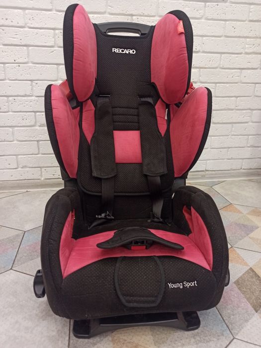 Акция!!!  1890 грн. Автокрісло Recaro Young Sport (9-36 кг)