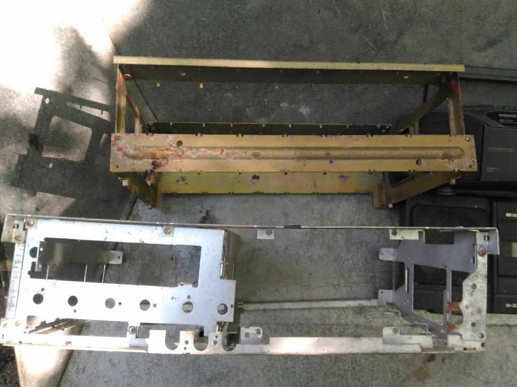 Магнітофон RADIOTEHNIKA RIGA110 Самип-1 INTERSOUND SCR-310W Маяк 233