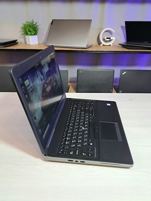 Ноутбук Dell 7510/i7-6820HQ/16 Gb/128 Gb/500 Gb/Nvidia Quadro M1000M