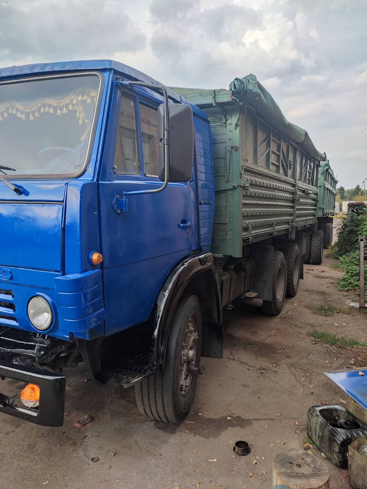 Продам КАМАЗ з причепом самоскид