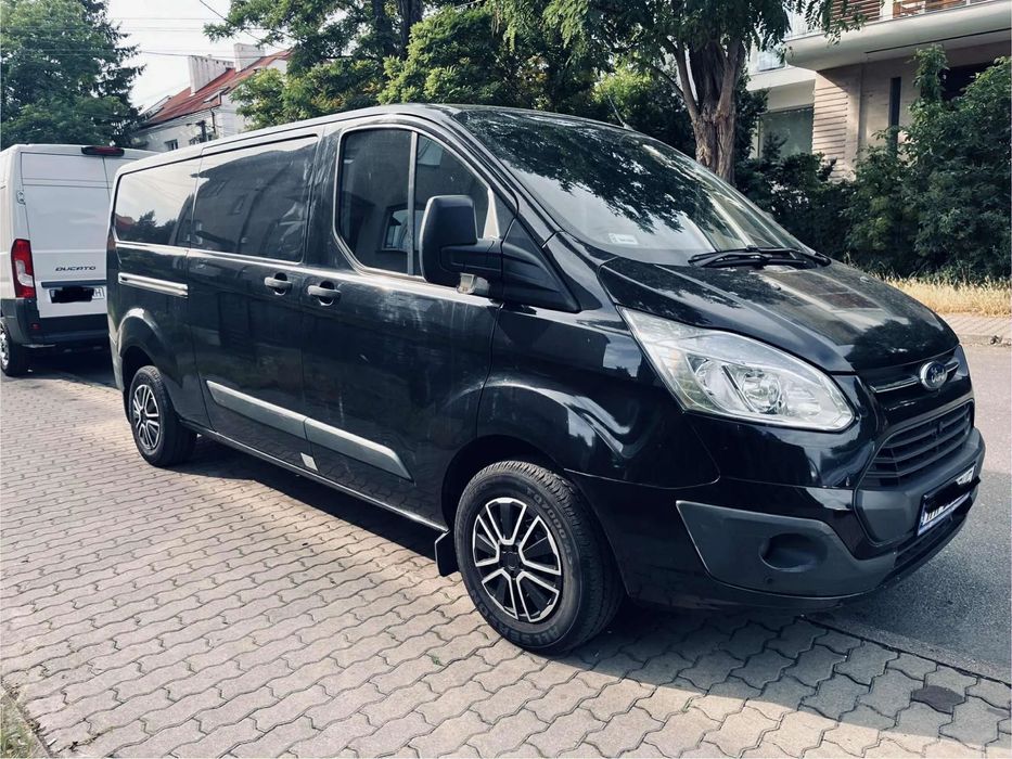 Ford Transit Custom  DŁUGI hak klima czujniki piękny czarny