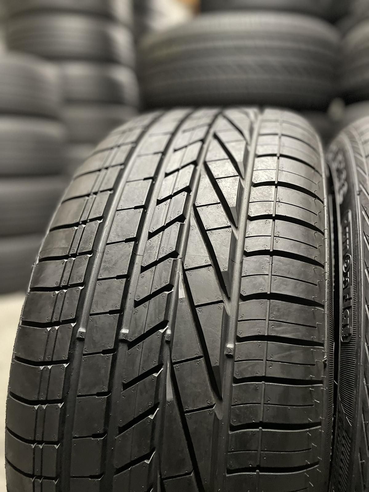 275/45 R18 GoodYear Excellence MOE Run-Flat (Шини літо) Склад