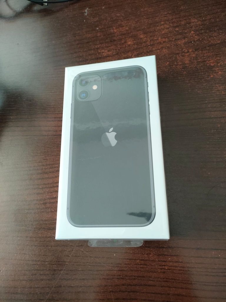 PROMOÇÃO!! IPhone 11 preto 64Gb novo e selado