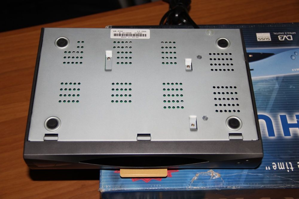 Humax VA-FOX DV3 ресівер супутник (Корея) пульт, кабель Scart-Scart 1м