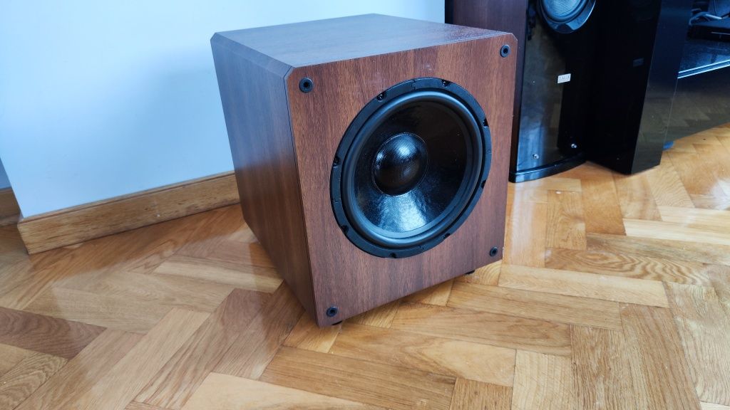 Subwoofer Taga Harmony TSW-120  10 cali