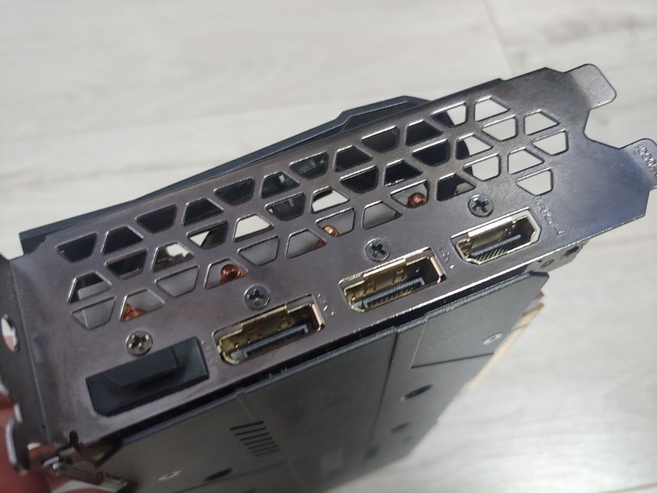 Rx 5700 XT Gigabyte відеокарта