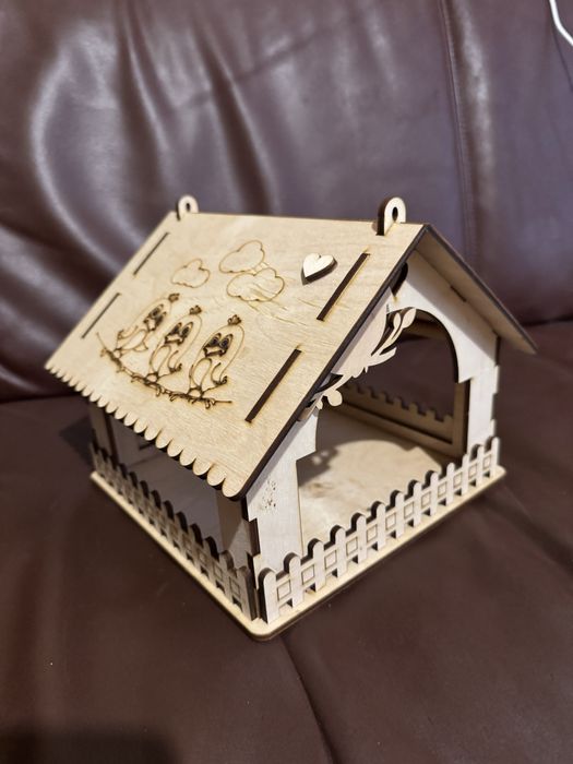 Годівничка для птахів