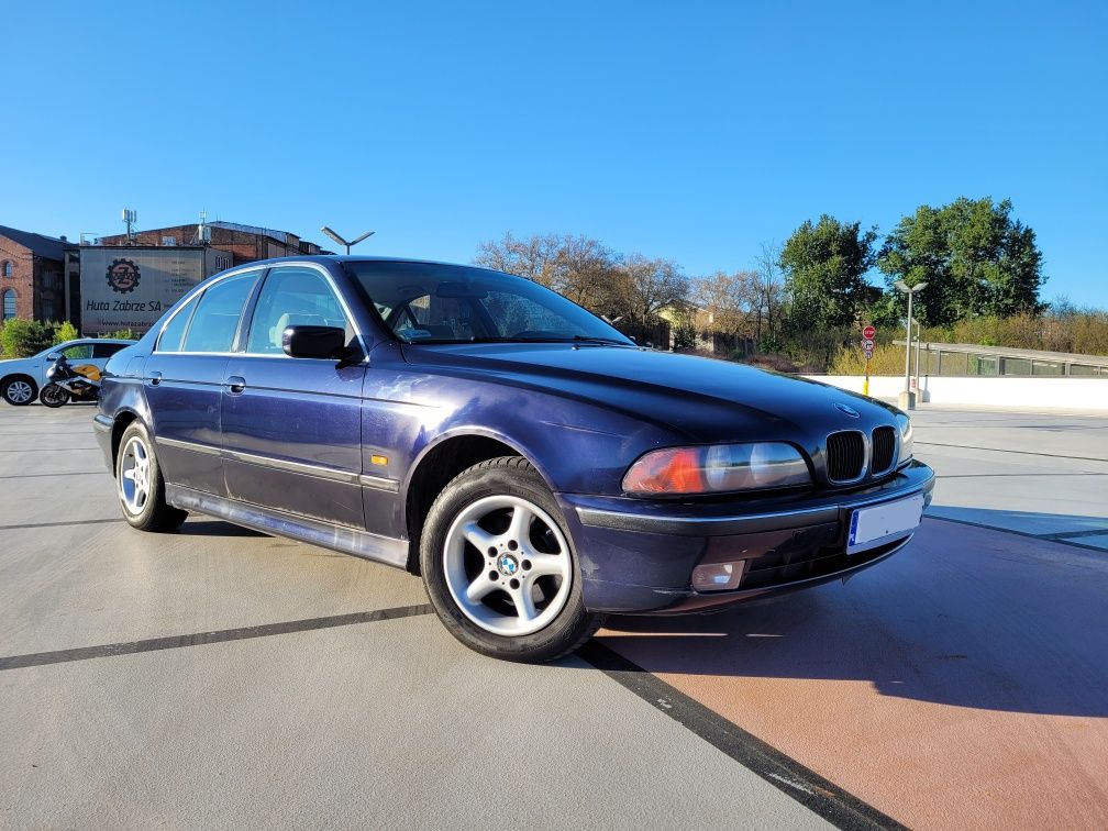 BMW E39 2.0 R6 150km seria 5 z LPG Klimatyzacja Zabrze Sprawny