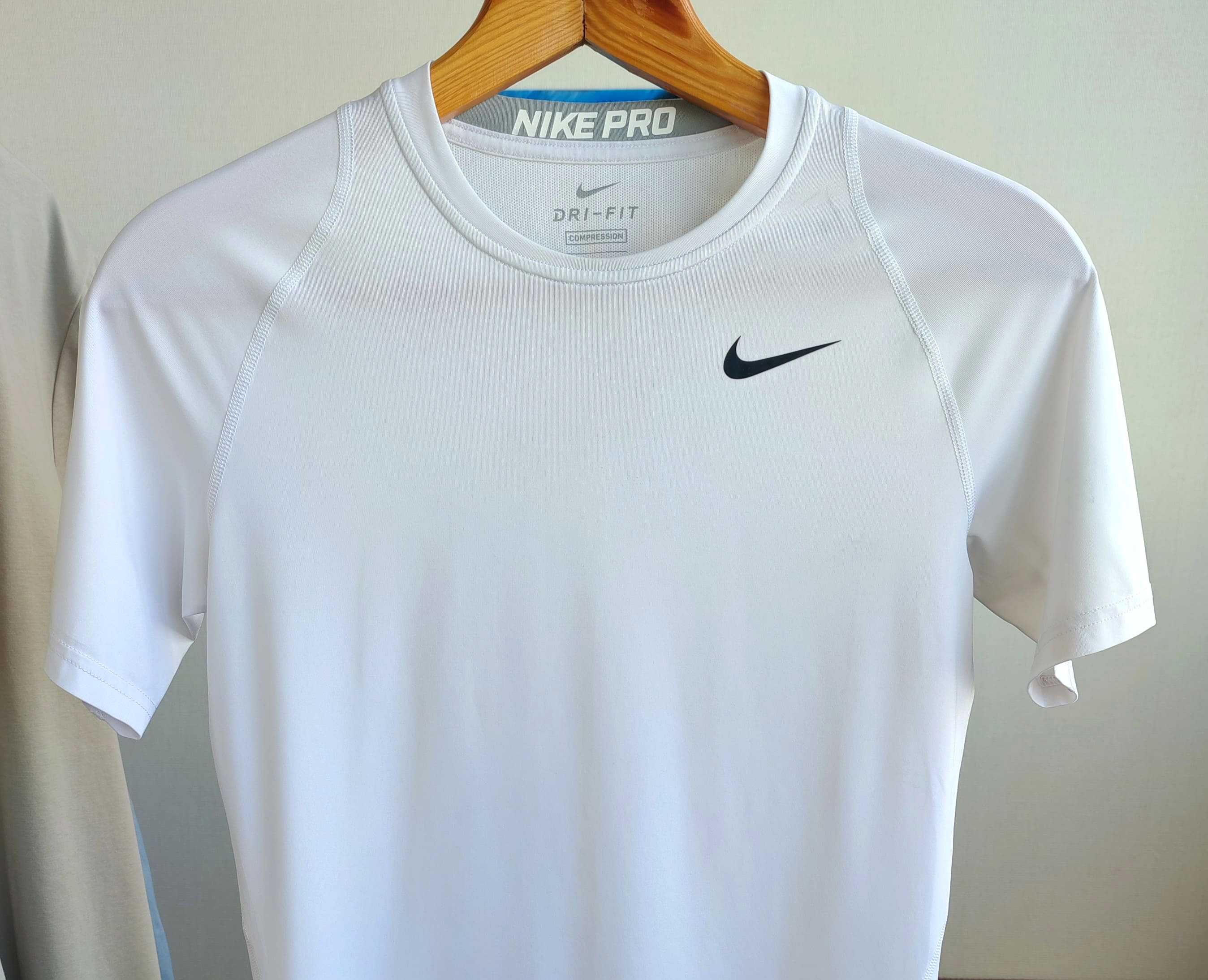 Компресійна футболка Nike Pro