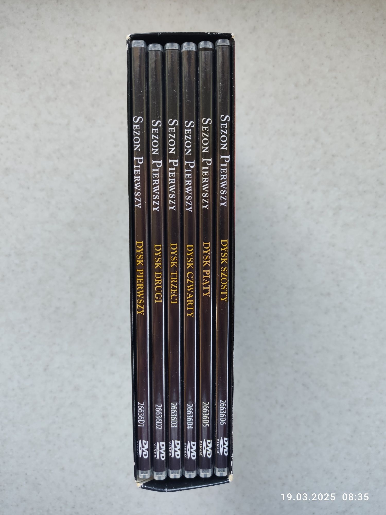 Millennium sezon 1 lektor napisy PL serial Z archiwum X Chris Carter