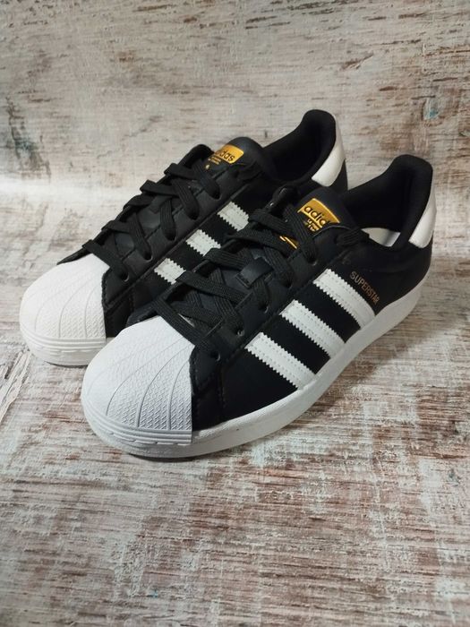adidas
Buty Superstar Vegan