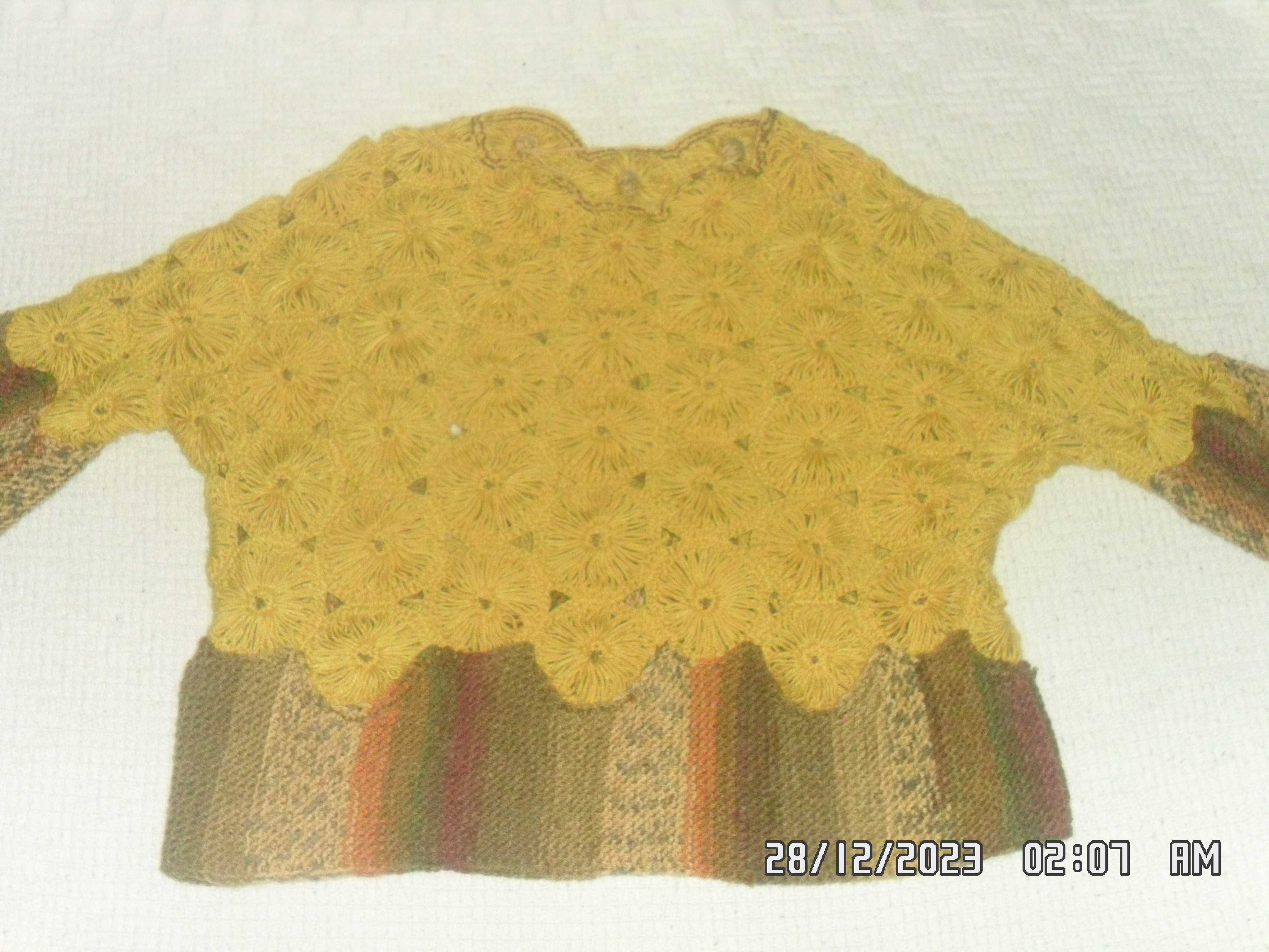 Zimowy sweter damski ręcznie robiony 100% wełna