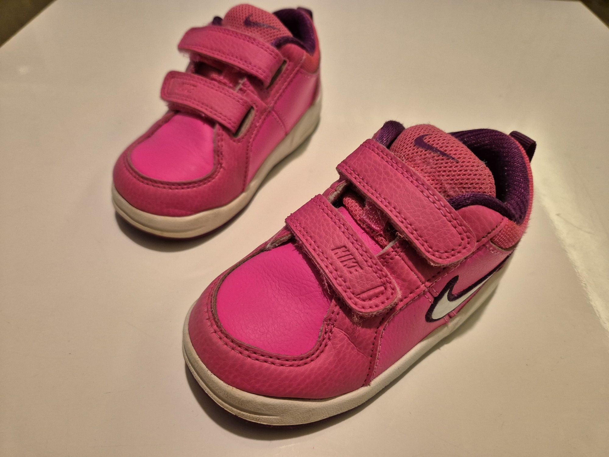 Buty dziecięce Nike różowe rozm. 23.5