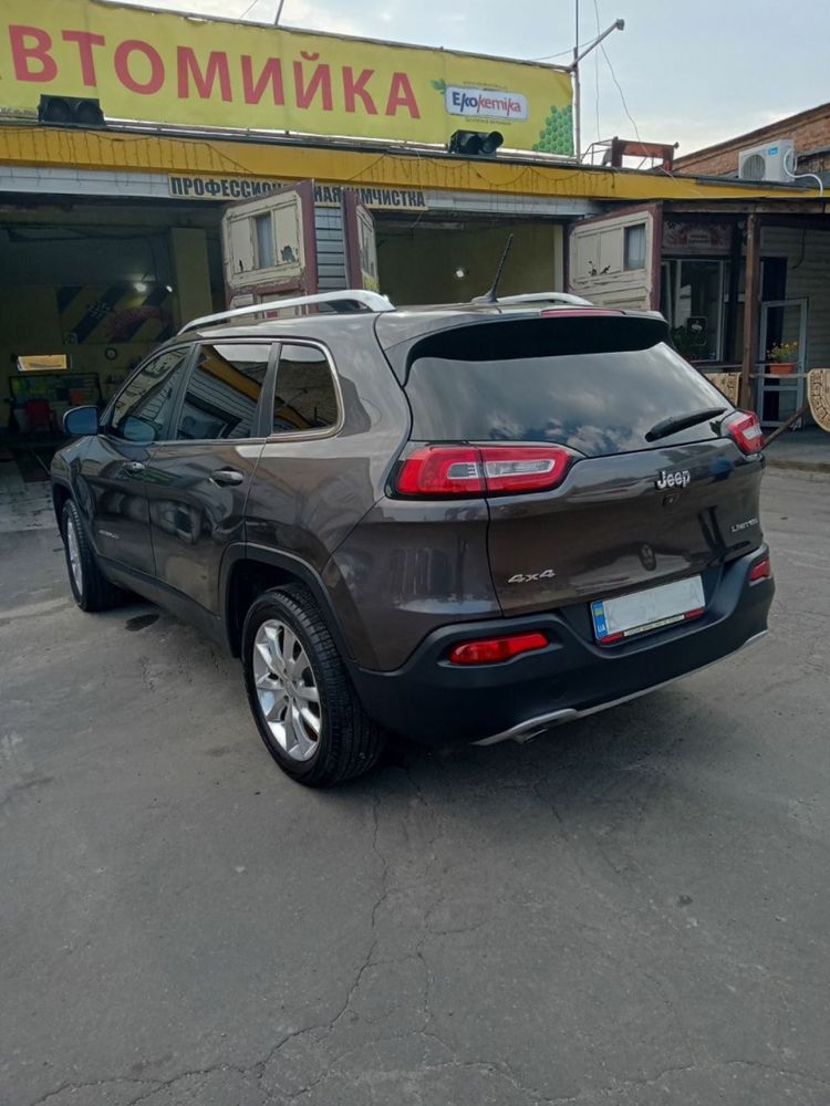 Jeep Cherokee KL (Limited) 4x4 4wd