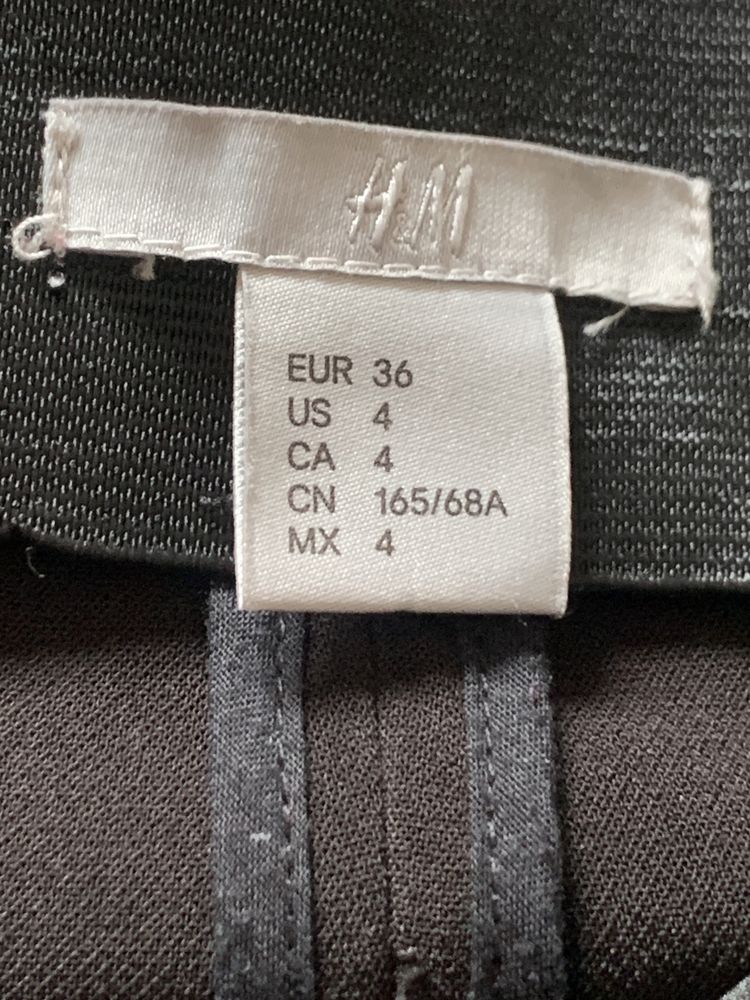 Calções pretos, H&M, 36/S