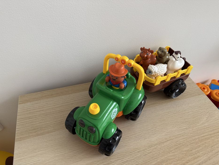 Smiki, muzyczny traktor, zabawka interaktywna