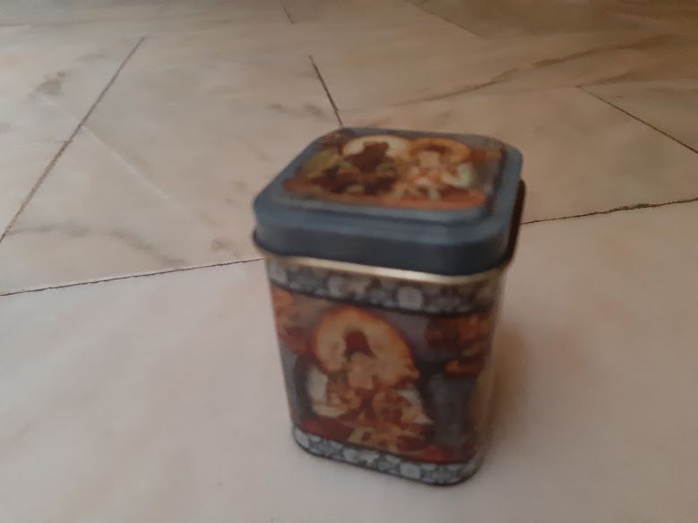 4 Latas em Miniatura