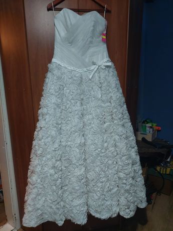 Suknia ślubna 42