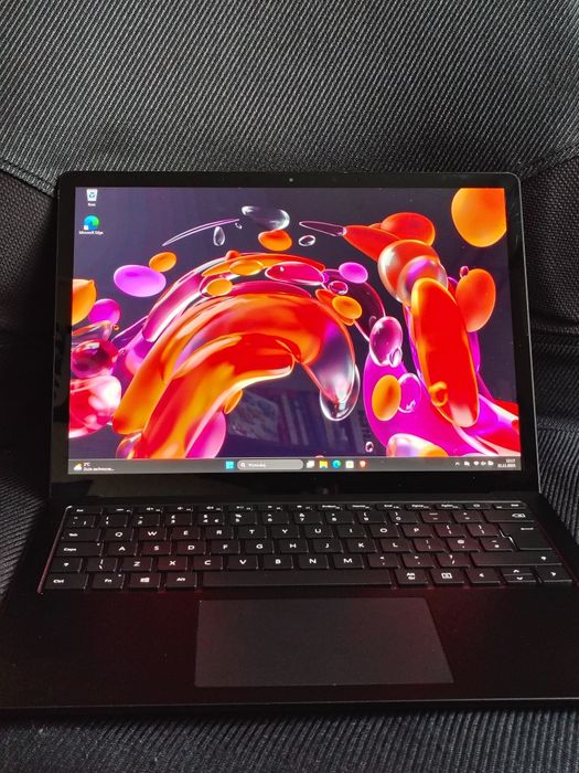 Laptop Microsoft Surface Laptop 3 + Ładowarka