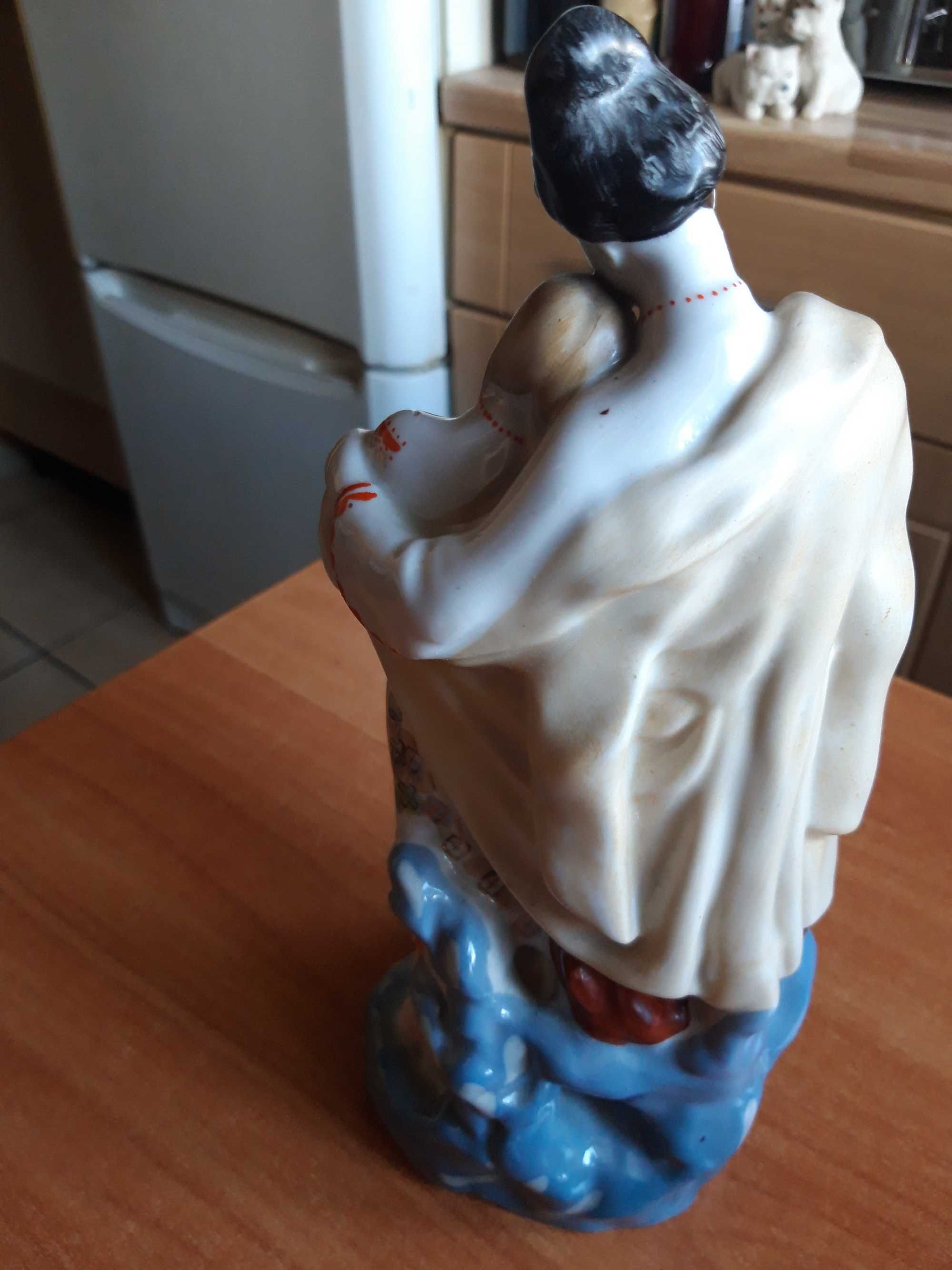 ceramiczna figurka