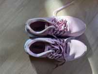Buty ròźowe Nike Running