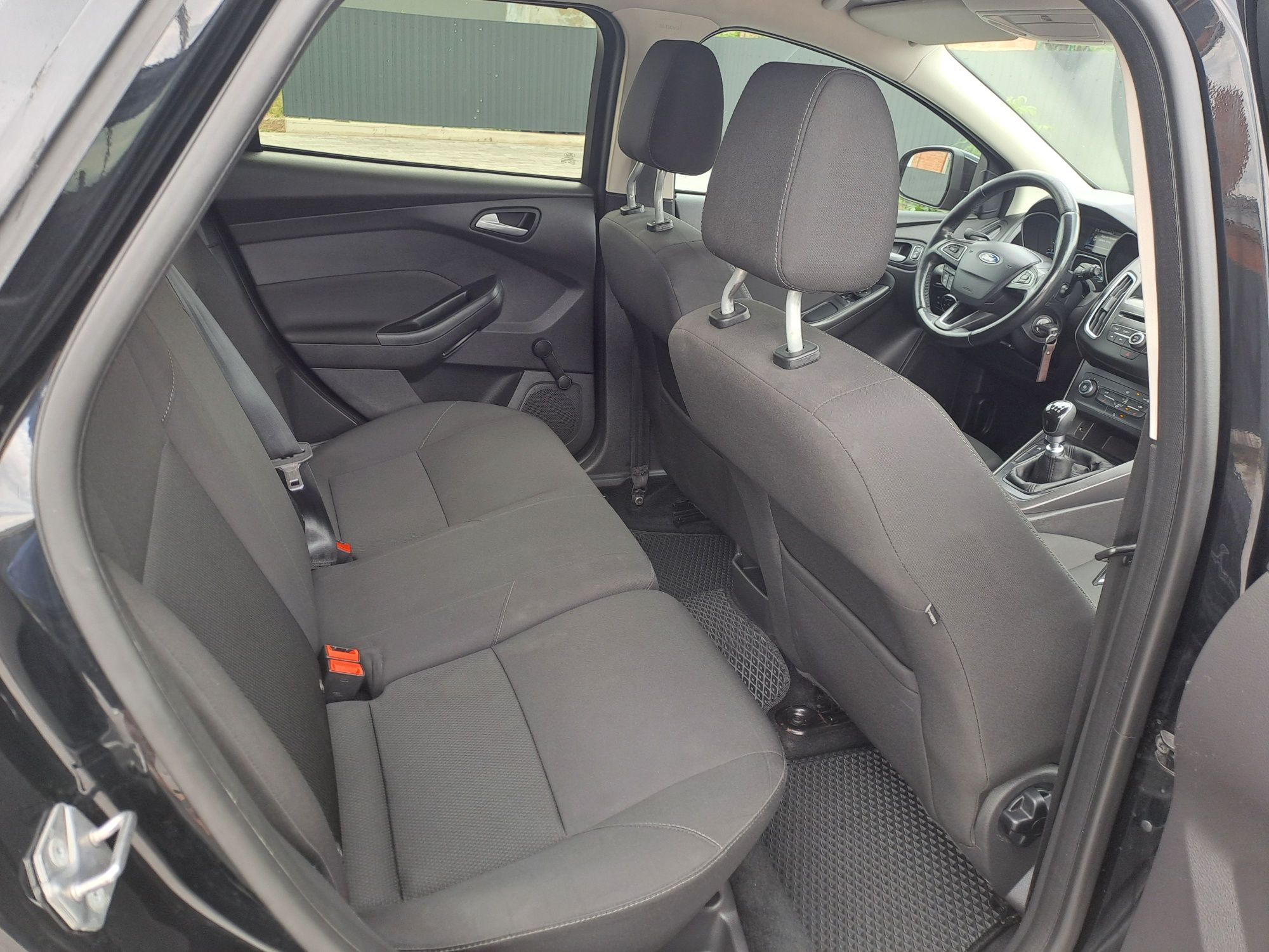 FORD FOCUS 2017 року