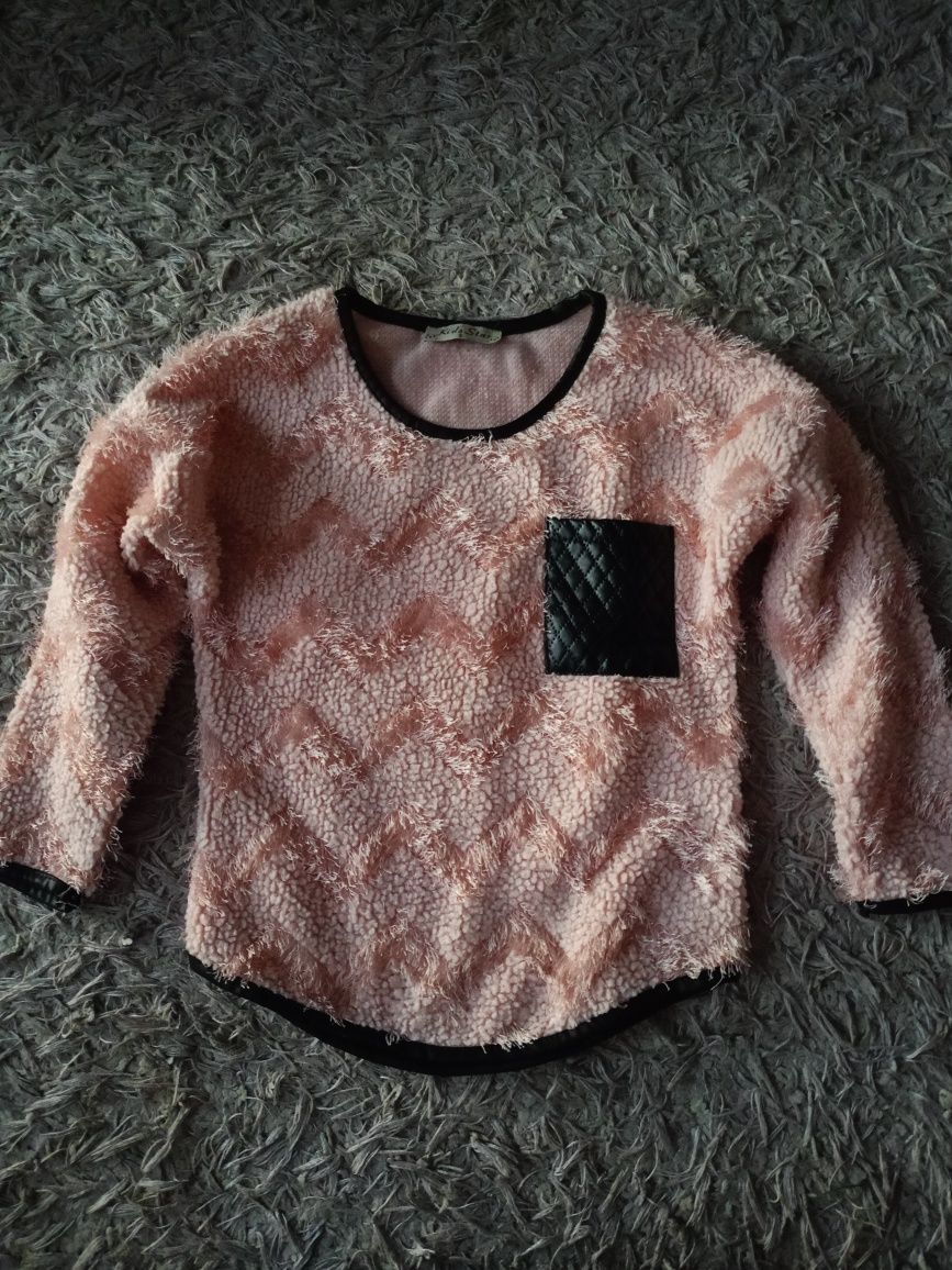 Sweter dziewczęcy