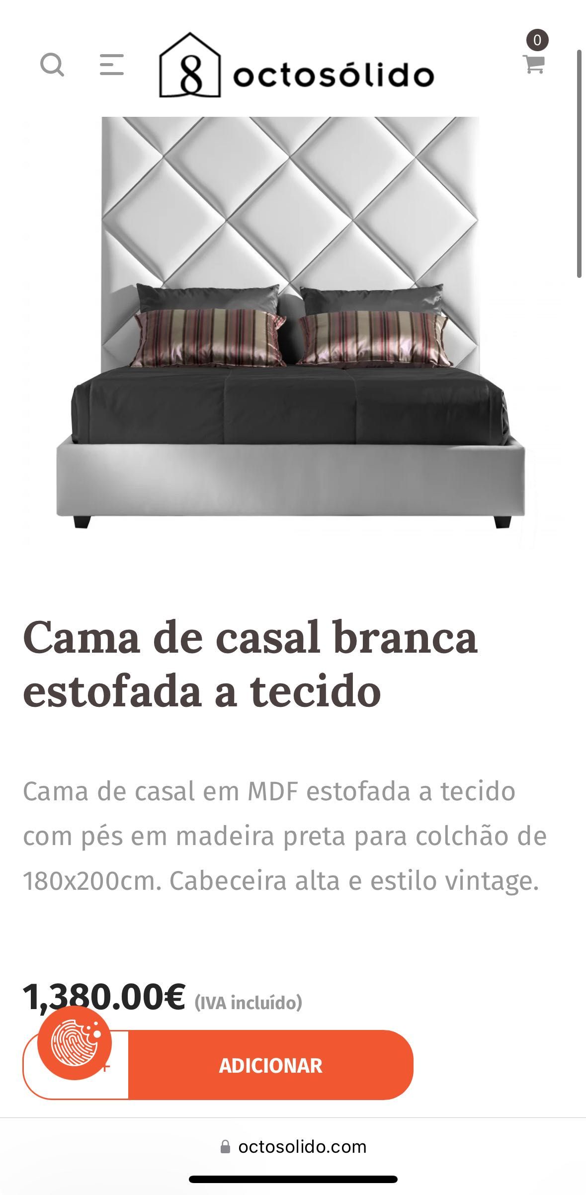 Cama de casal com cabeceira alta