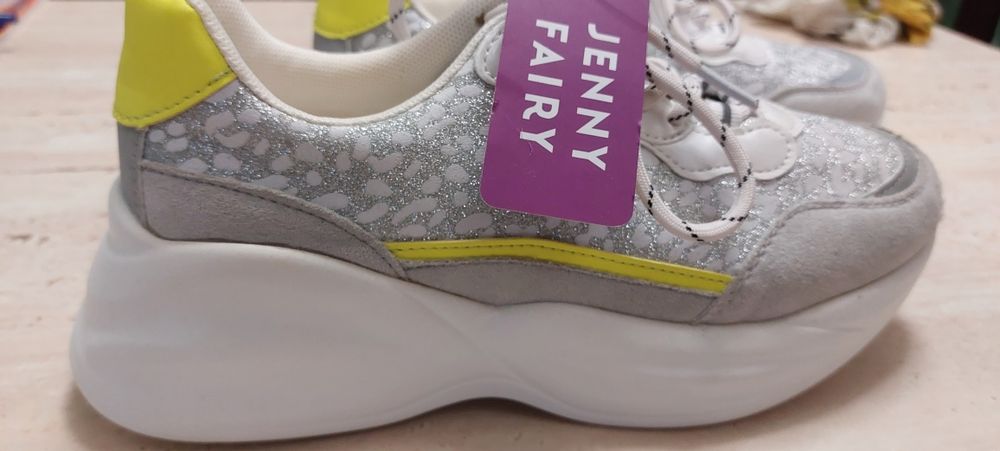 Buty wysoka podeszwa Jenny Fairy nowe nie używane