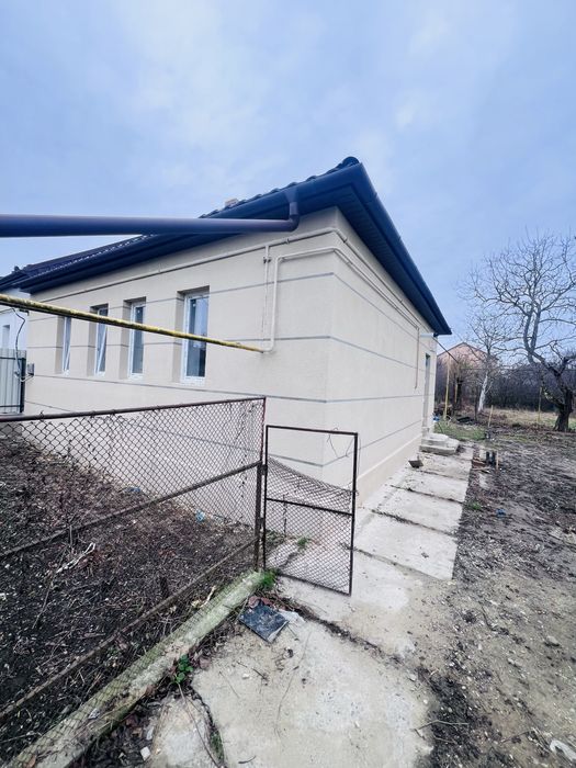 Продаж будинку з сучасним ремонтом в м.Берегове