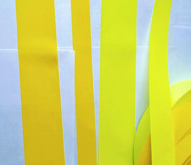 Желтая,оранжевая,серая светоотражающая лента,кант,ткань.