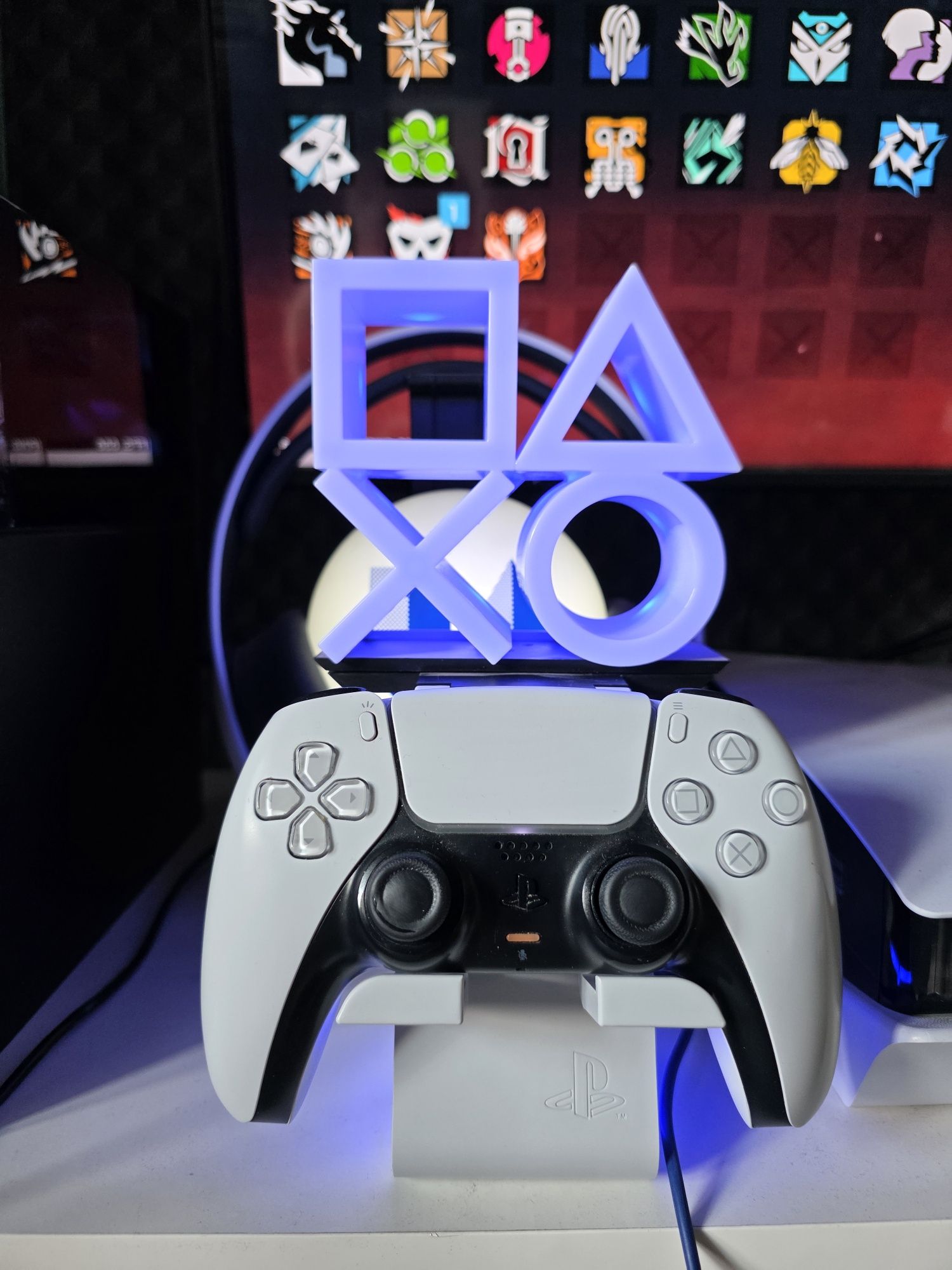 Podstawka na Telefon/Pada LED Playstation