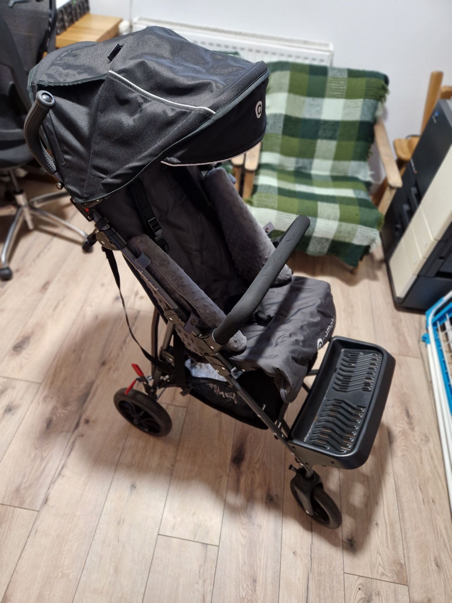 Wozek specjalistycznych inwalidzki Mamalu Akces-med