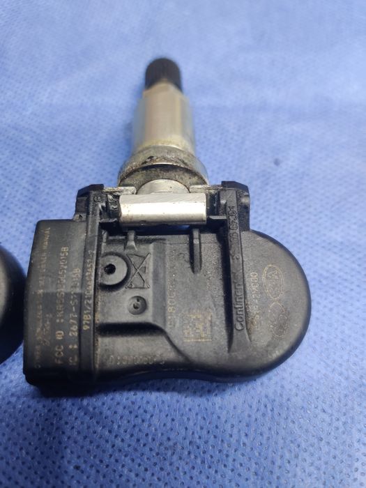 Прода датчики давления в шинах Hyundai Sonata.