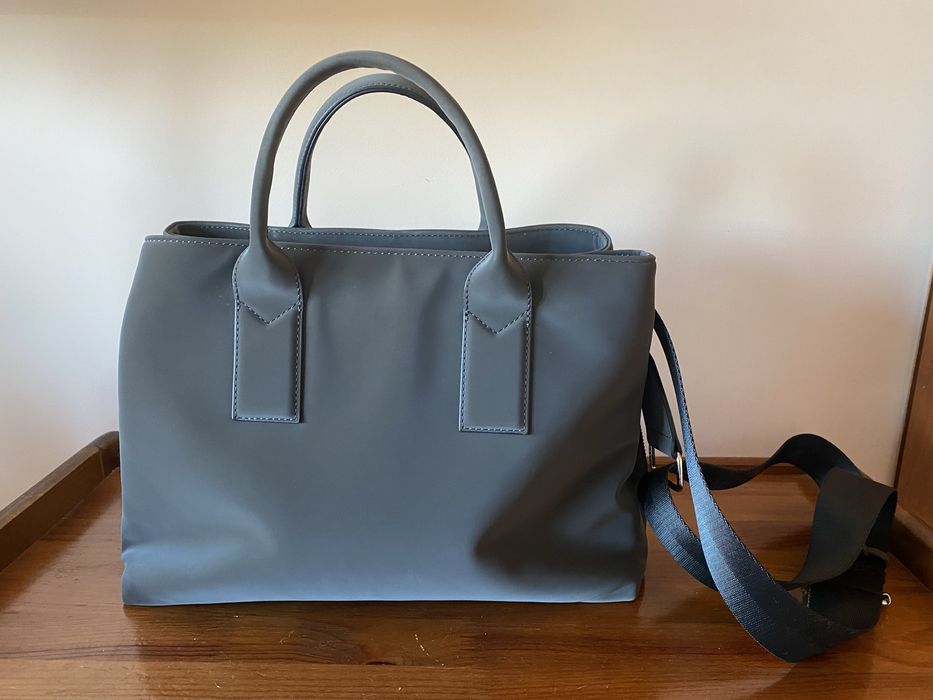 Mala cinzenta média parfois