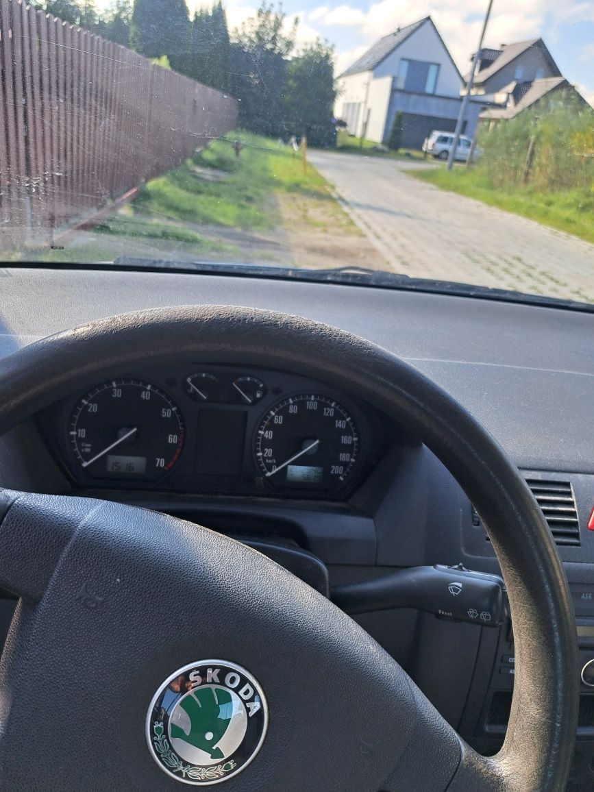 Sprzedam skodę fabie