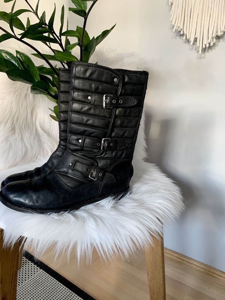 UGG 39 czarne kozaki logo skóra naturalna