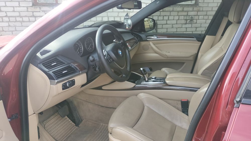 BMW X6 4.4 бензин