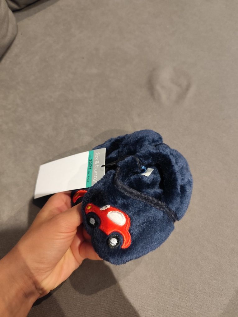 Kapcie rozmiar 20/21 Nowe!