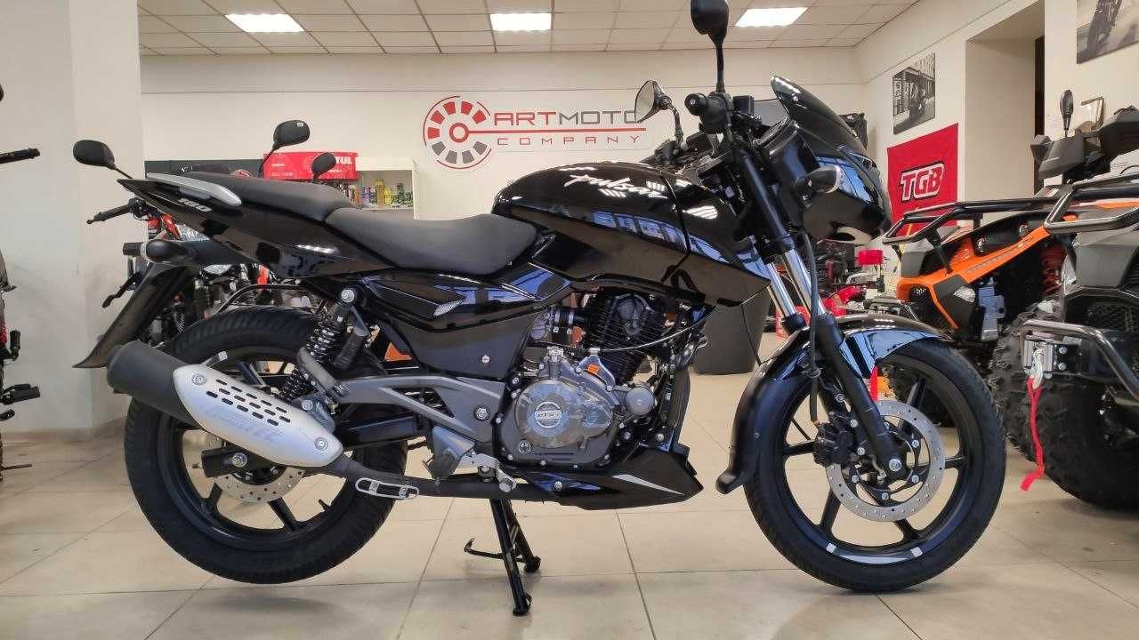 Новий сучасний мотоцикл Bajaj Pulsar 180 в Арт мото Житомир