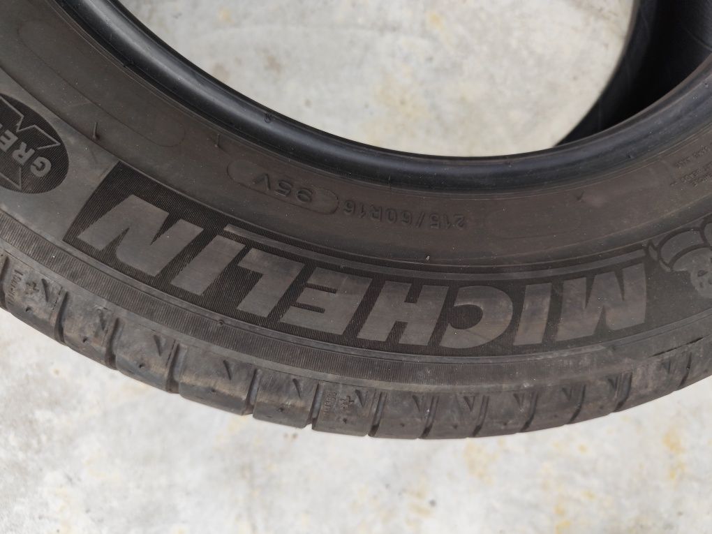 Pneus 215/60r16 Michelin ES 75% piso