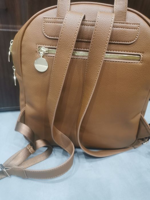 Nowy plecak karmelowy