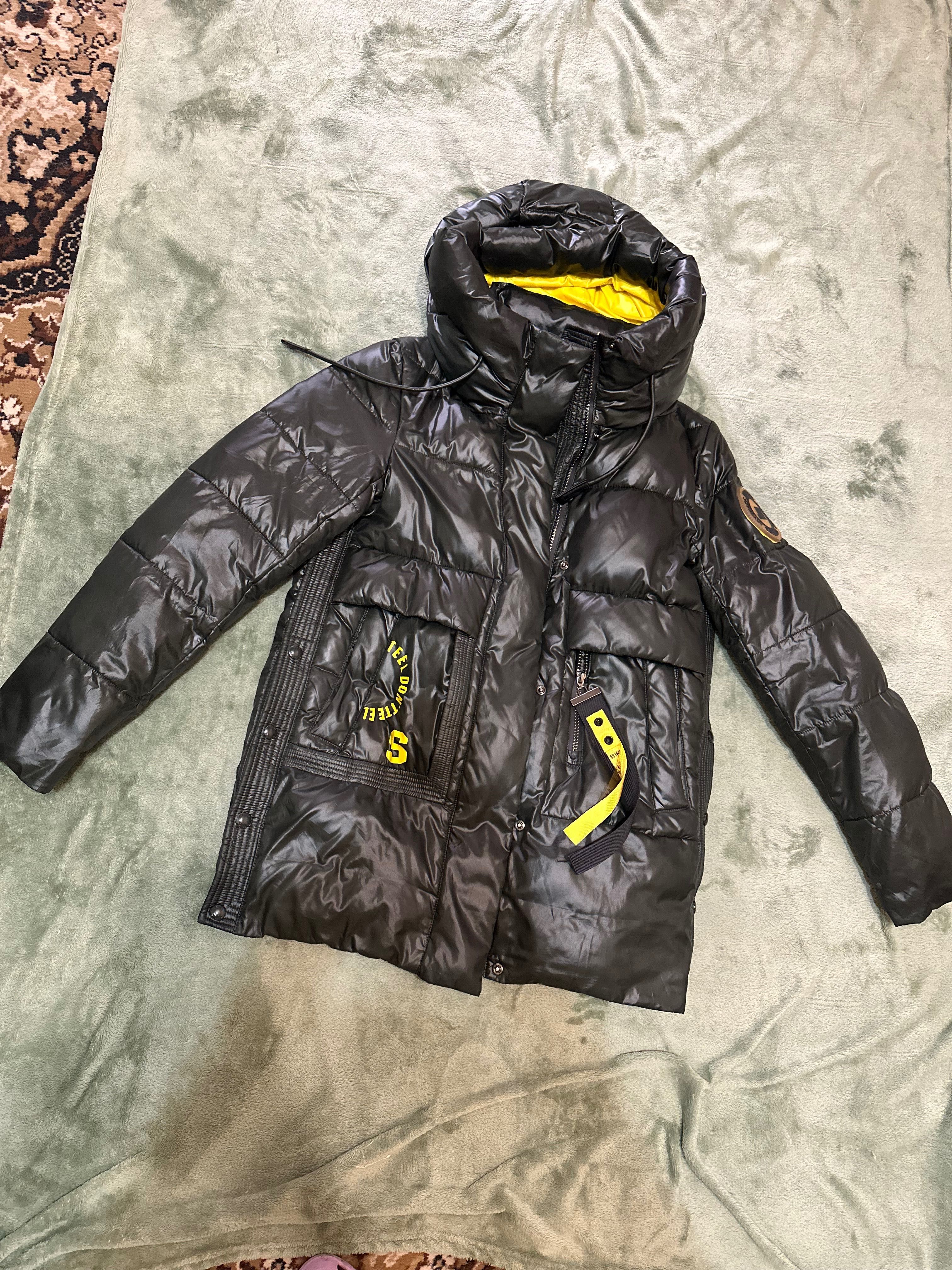 Продам зимнюю куртку