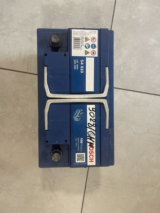 Sprzedam akumulator Bosch S4 010, 12V 80Ah 740A (EN).