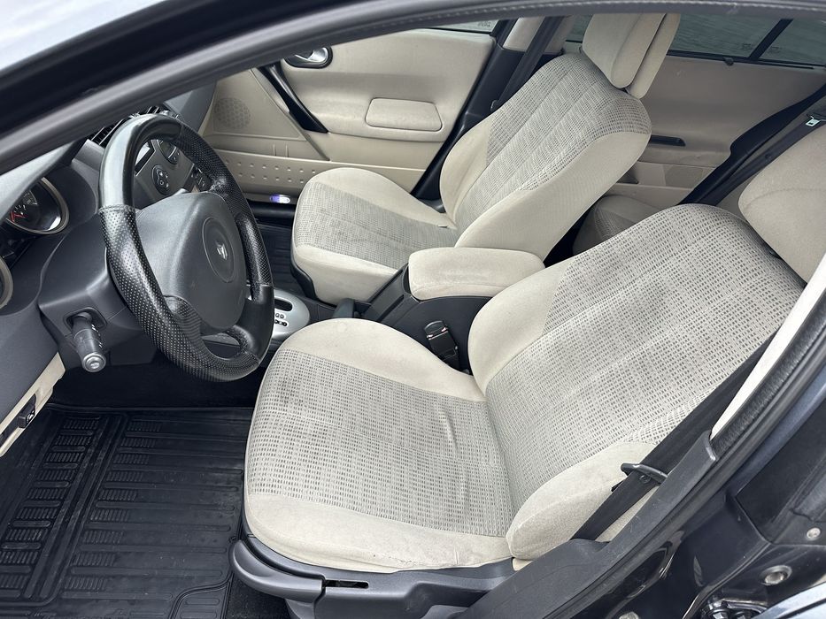 Рено Меган 1.6 автомат газ