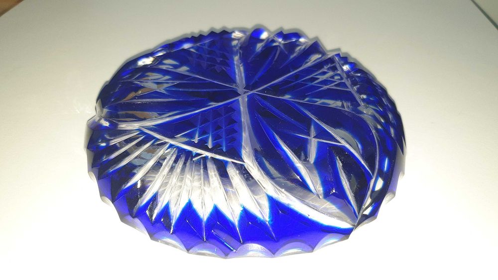Salaterka podstawka popielnica kryształowa kobalt niebieska PRL