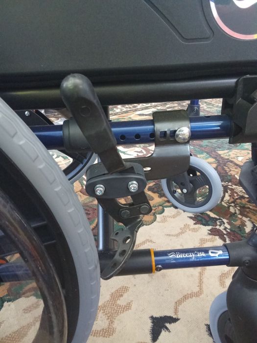 Продам інвалідний візок коляска