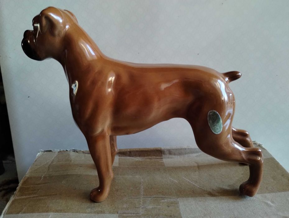Pies Bokser figurka porcelanowa - stan idealny