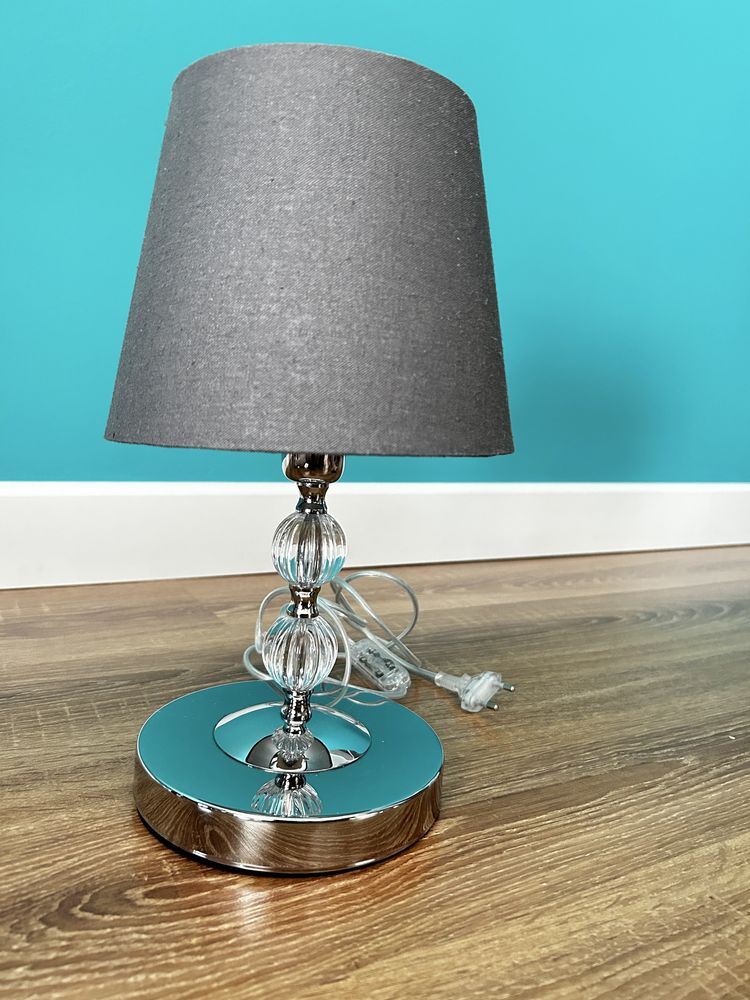 Lampka nocna w stylu glamour