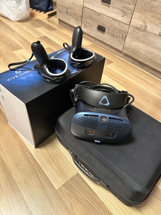 Zestaw VR HTC Vive Cosmos + futerał